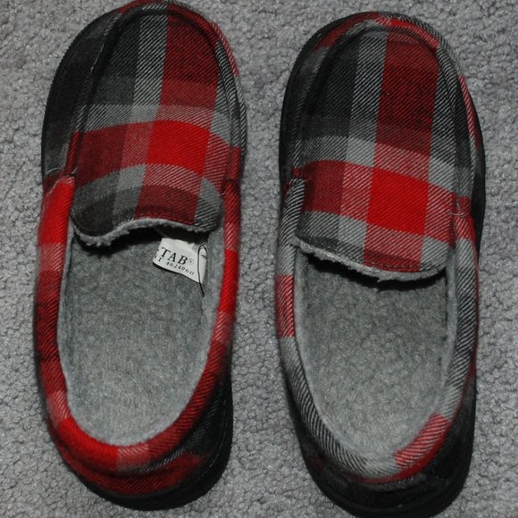 Boys Plaid Slip On Slippers - Size Youth Small (13-1) - Picture 6 of 8
